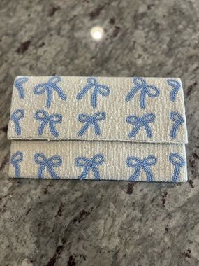 Beaded Bow Pattern Clutch in Cream and Light Blue